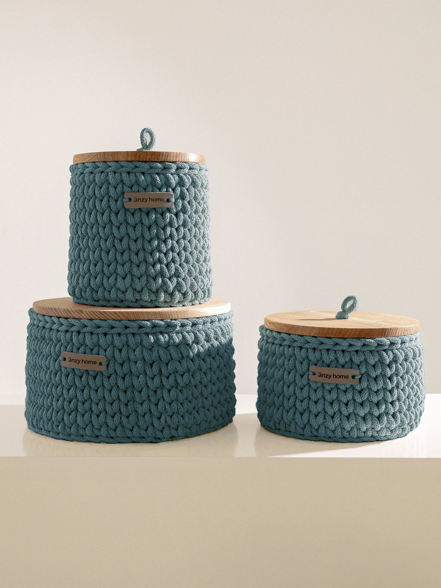 Round Storage Baskets w/ Wooden Lid