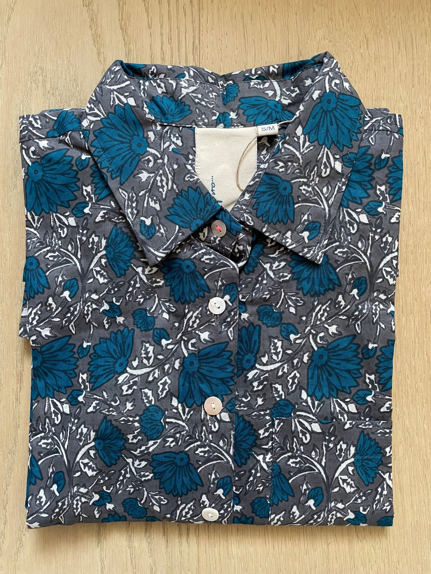 Good Boyfriend Shirt - Ojai Floral Charcoal / French Teal