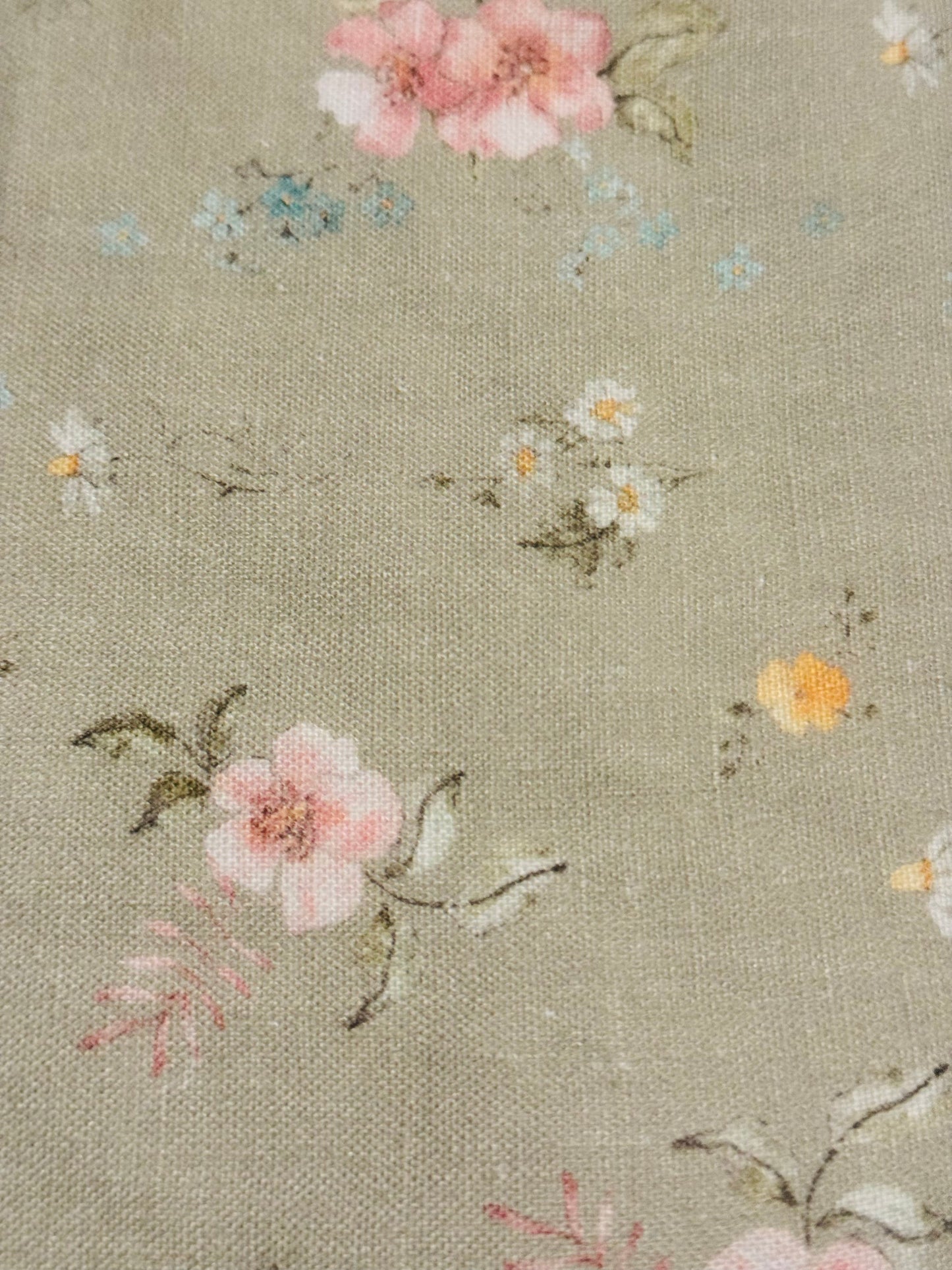 Layette Linen Bib – Hedgerow Floral