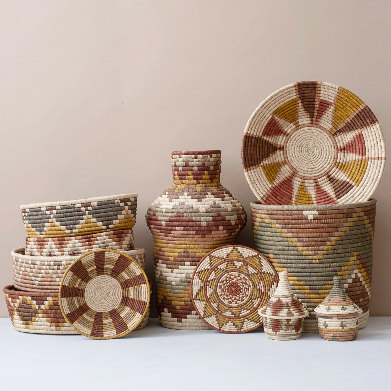 Wide Zig Zag Bucket Basket ~ Elevate Collection