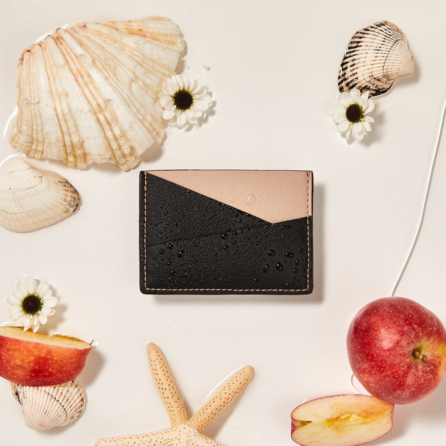 Gala Puzzle Cardholder (Black / Cream)