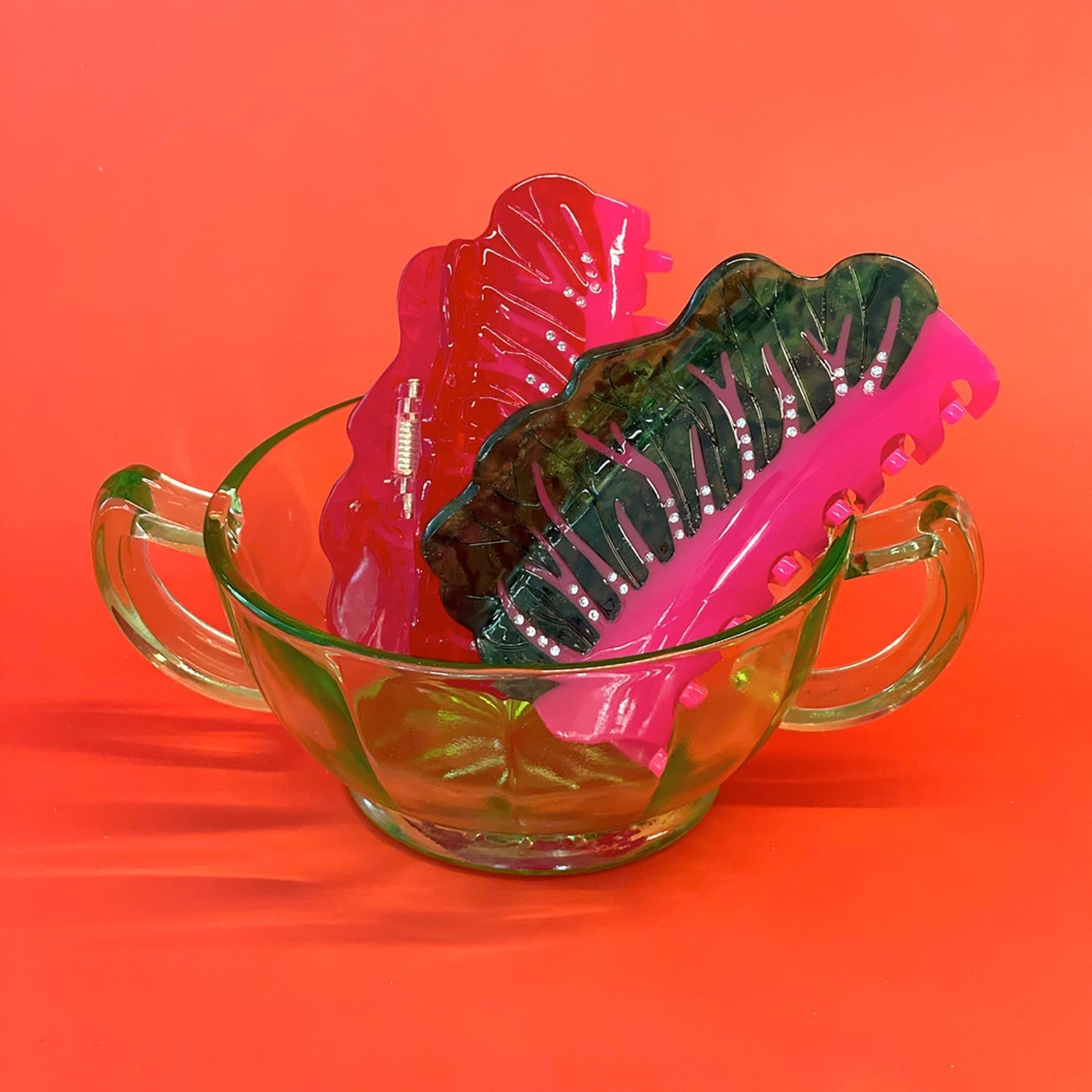 Glowing Chard Hair Claw - Osadia Concept Store