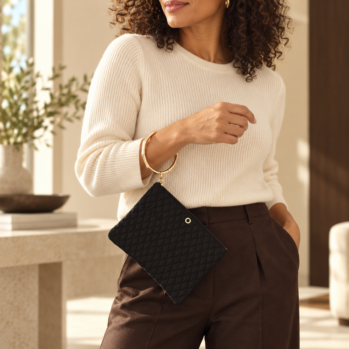 Big O® Bracelet Pouch – Back in Black Quilted