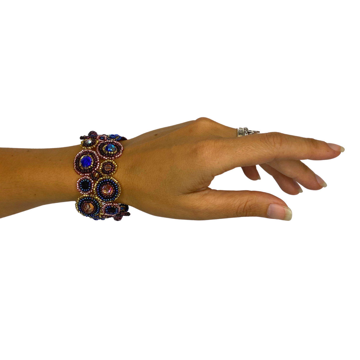 Bola Seed Bead Magnetic Closure Bracelet - Guatemala