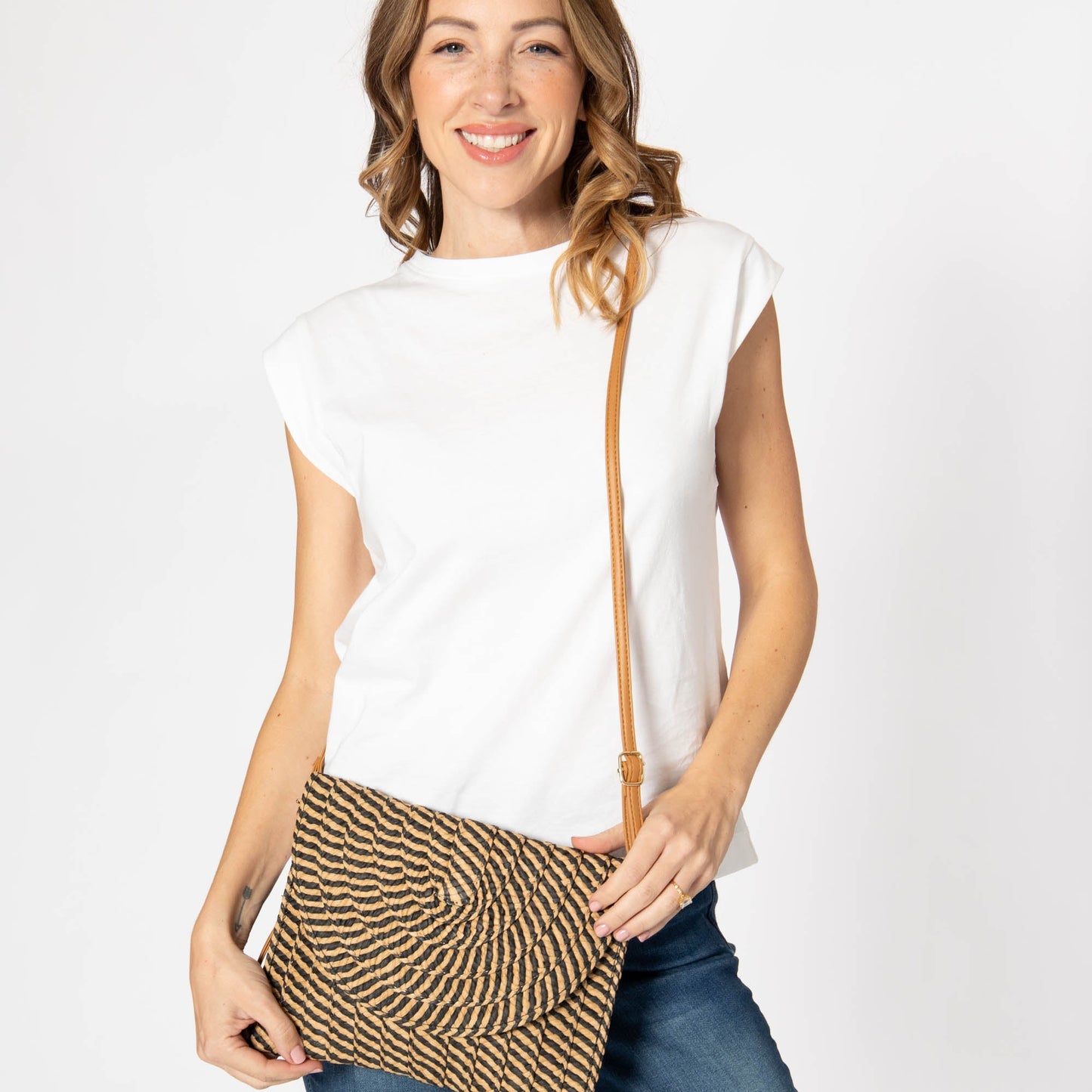 San Lorenzo - Wide Set Snap Clutch
