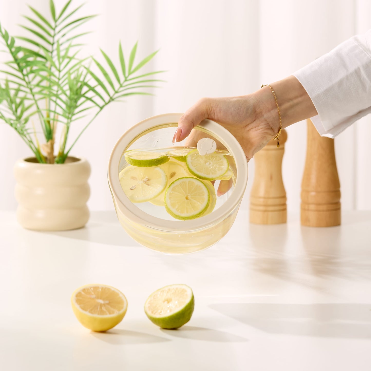 Glass Prep Bowl Set with Lids, Set of 4