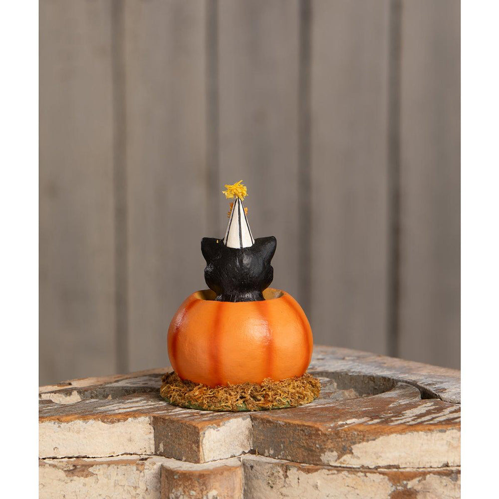 Cecil's Hang Out by Bethany Lowe Designs