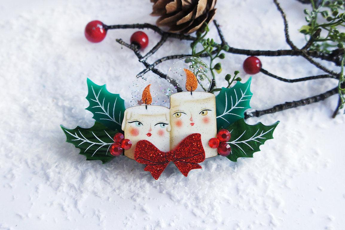 Christmas Candle Couple Brooch by Laliblue