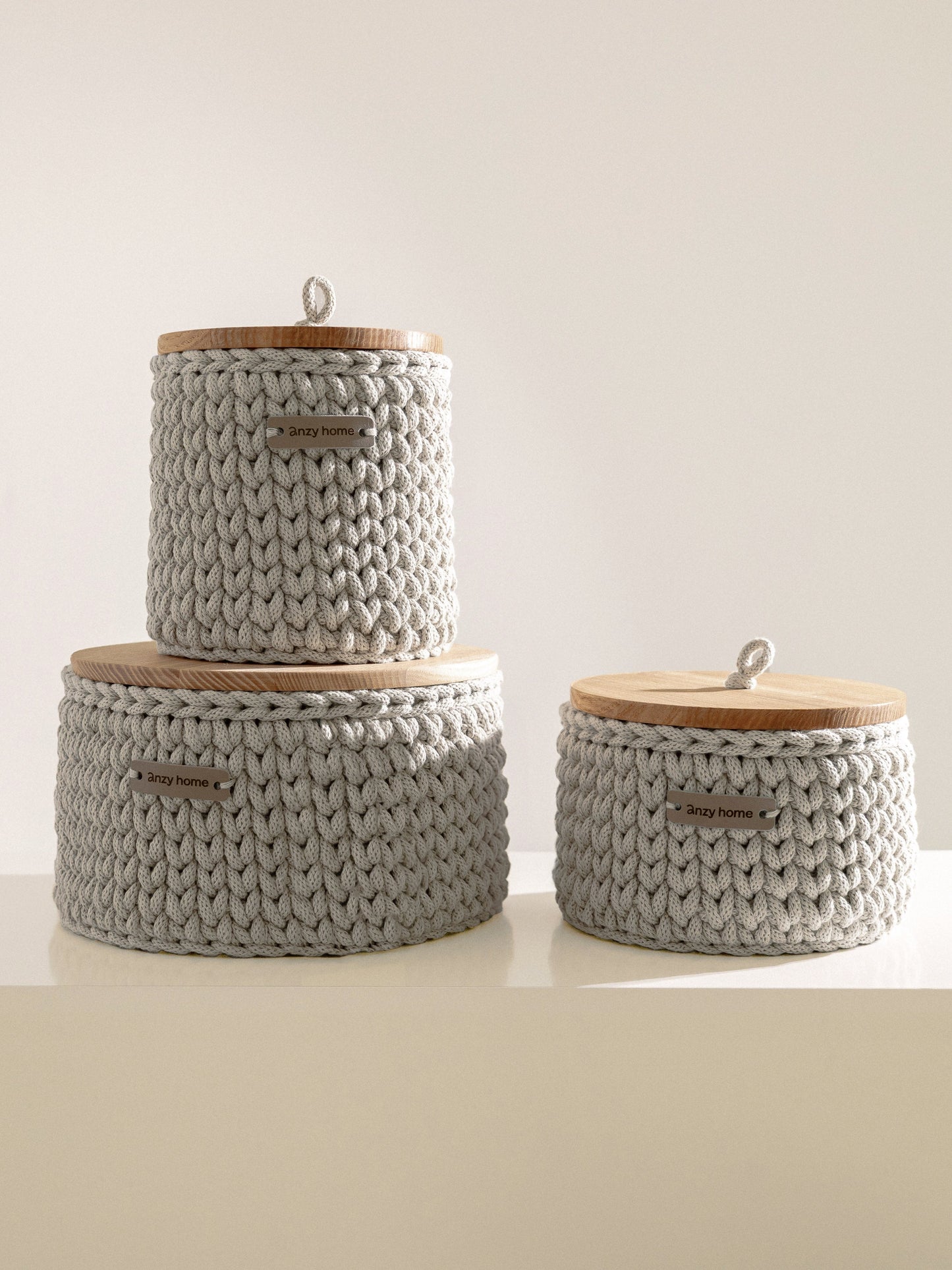Round Storage Baskets w/ Wooden Lid