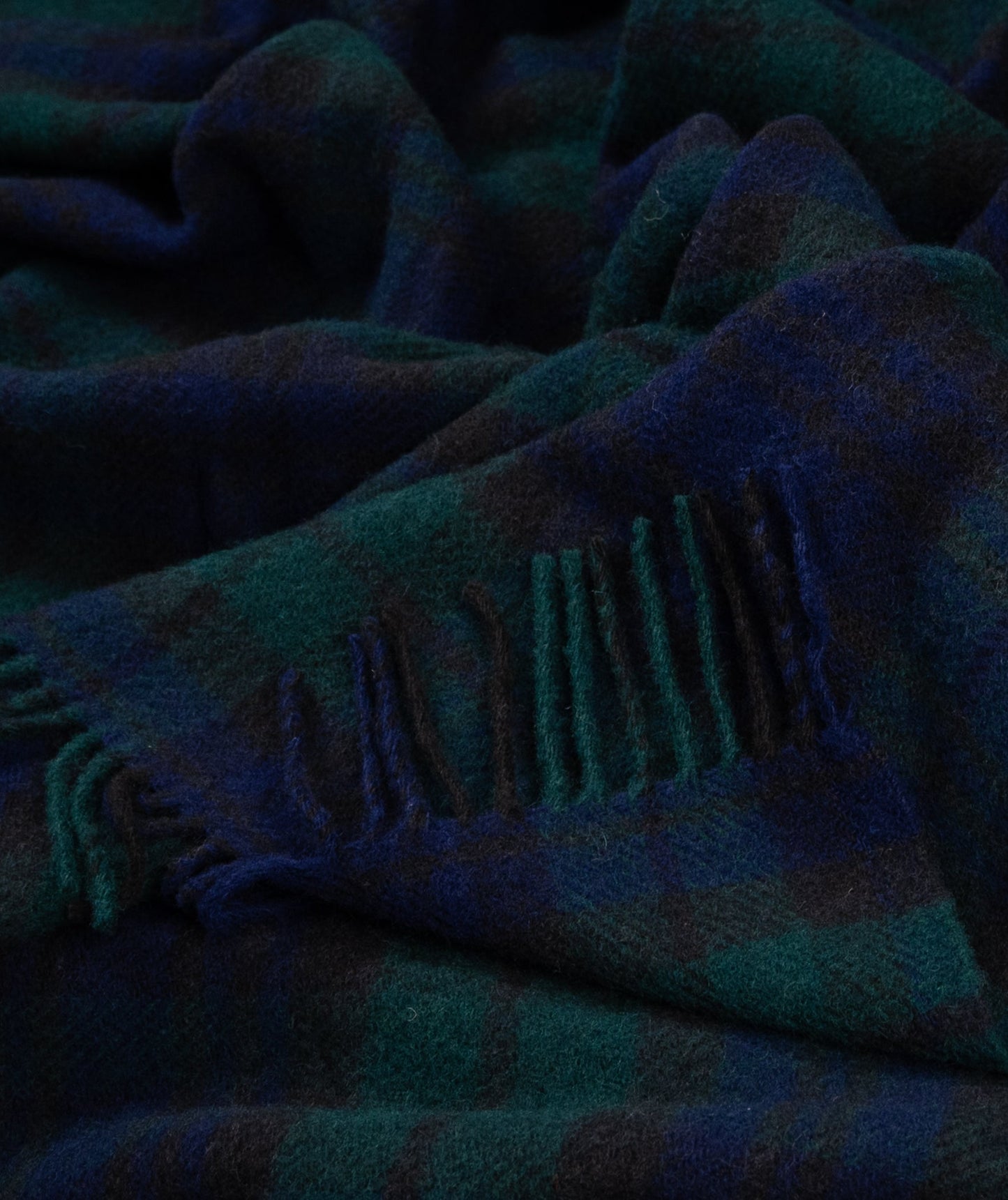 Highland Tweeds Pure New Wool Fluffy Throw ~ Black Watch ~