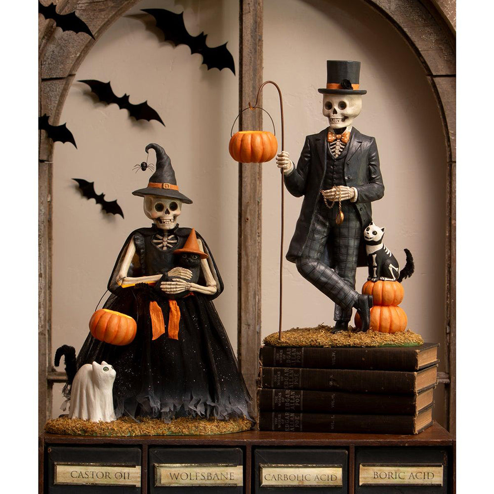 Deadra Skeleton by Bethany Lowe Designs