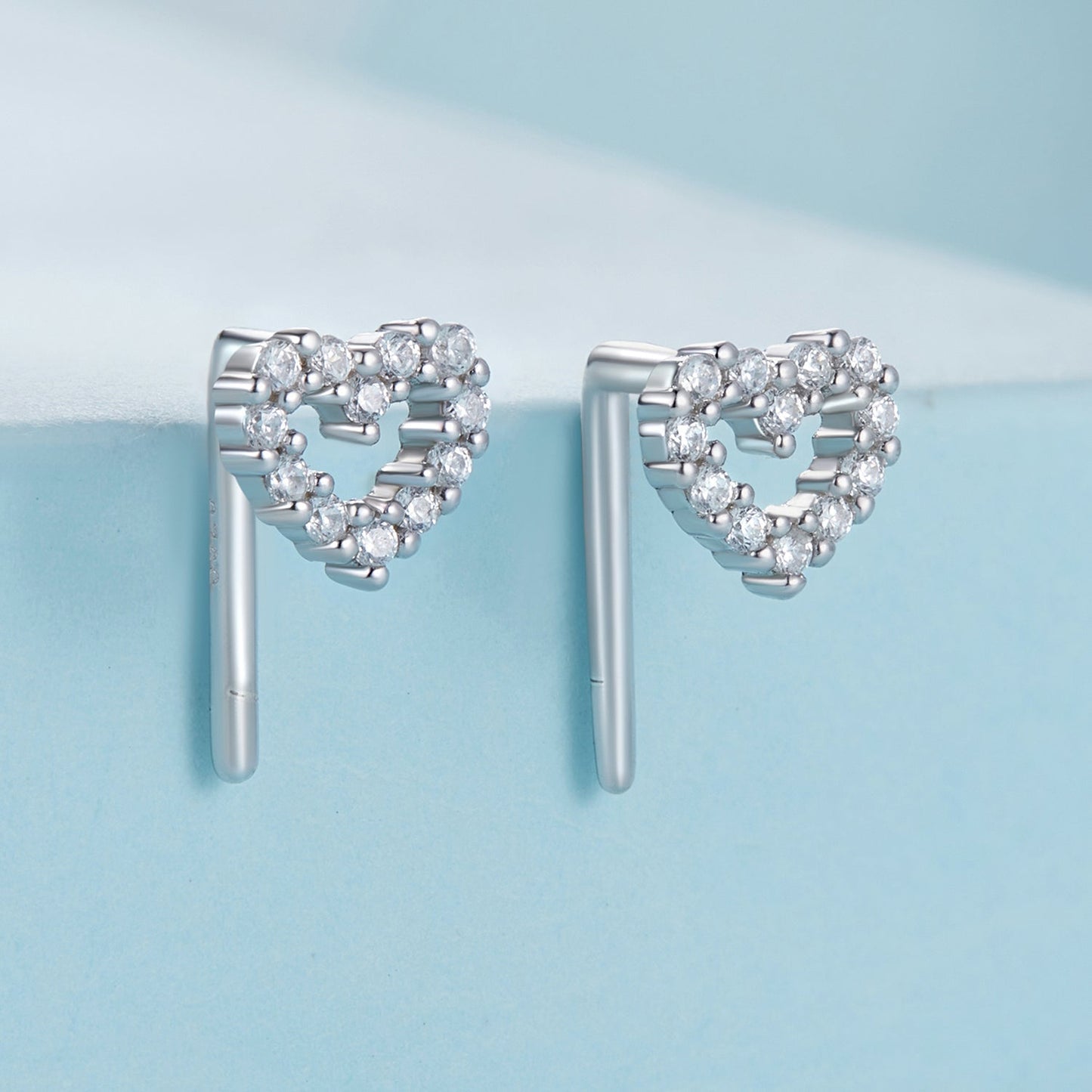 925 Sterling Silver Earrings with Pavé Setting and CZ - Size 10mm x 6mm
