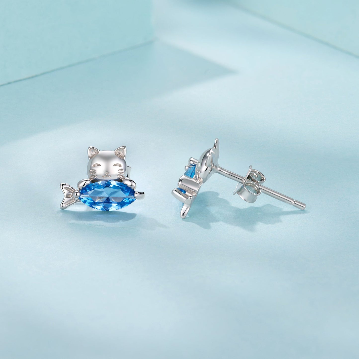 925 Sterling Silver 0.8cm White Gold Plated CZ Earrings for Women