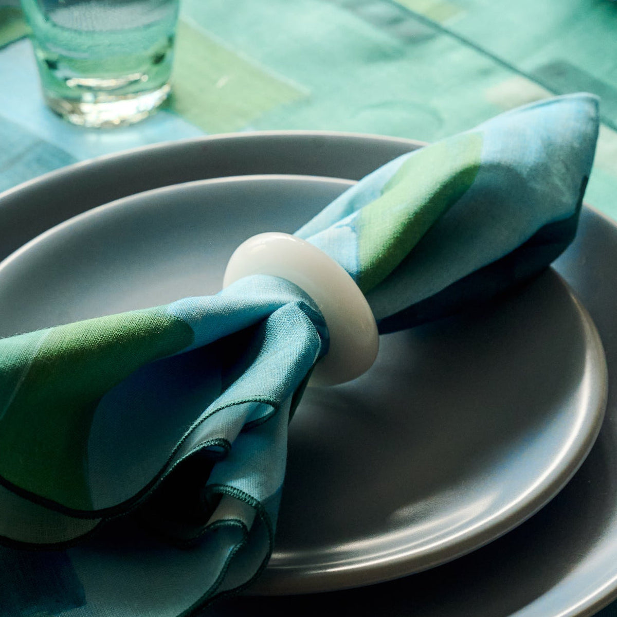 S/4 Blue Tapestry Placemat
