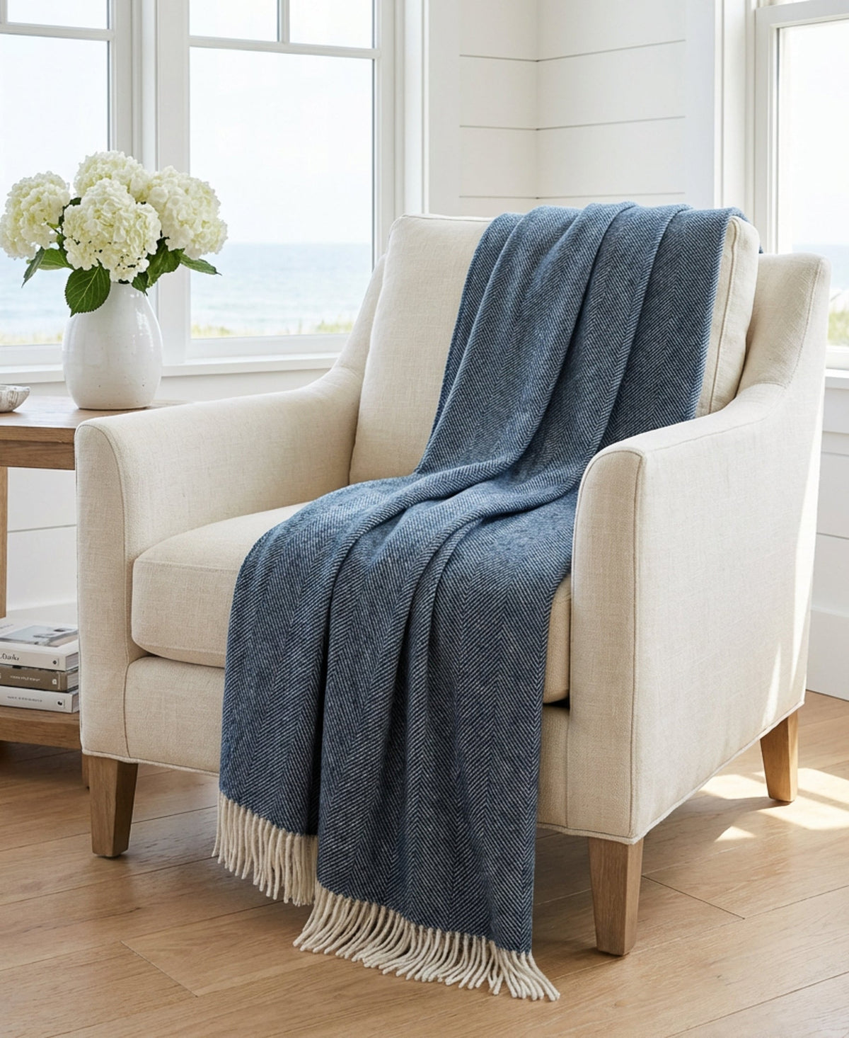 Southampton Home Shetland Lambswool Herringbone Throw – Navy