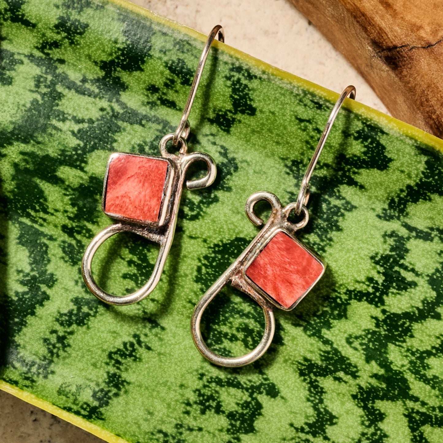 Chala Spondylus Shell Dangle Earrings