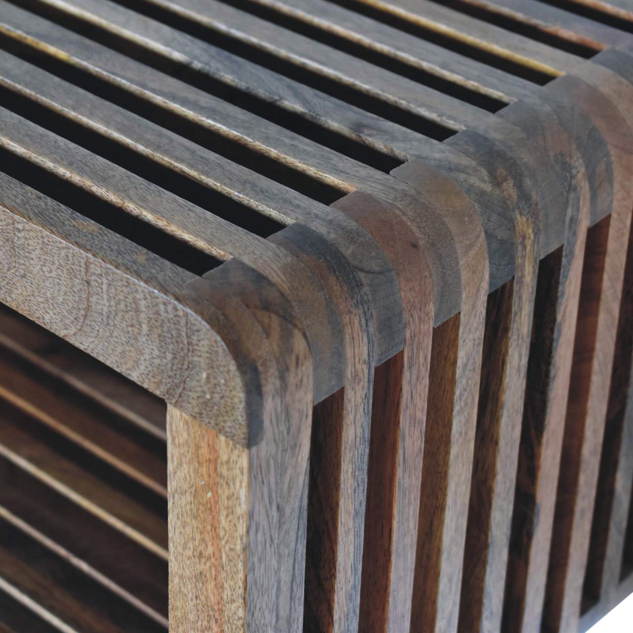 Soba Wall-Mounted Bedside Table
