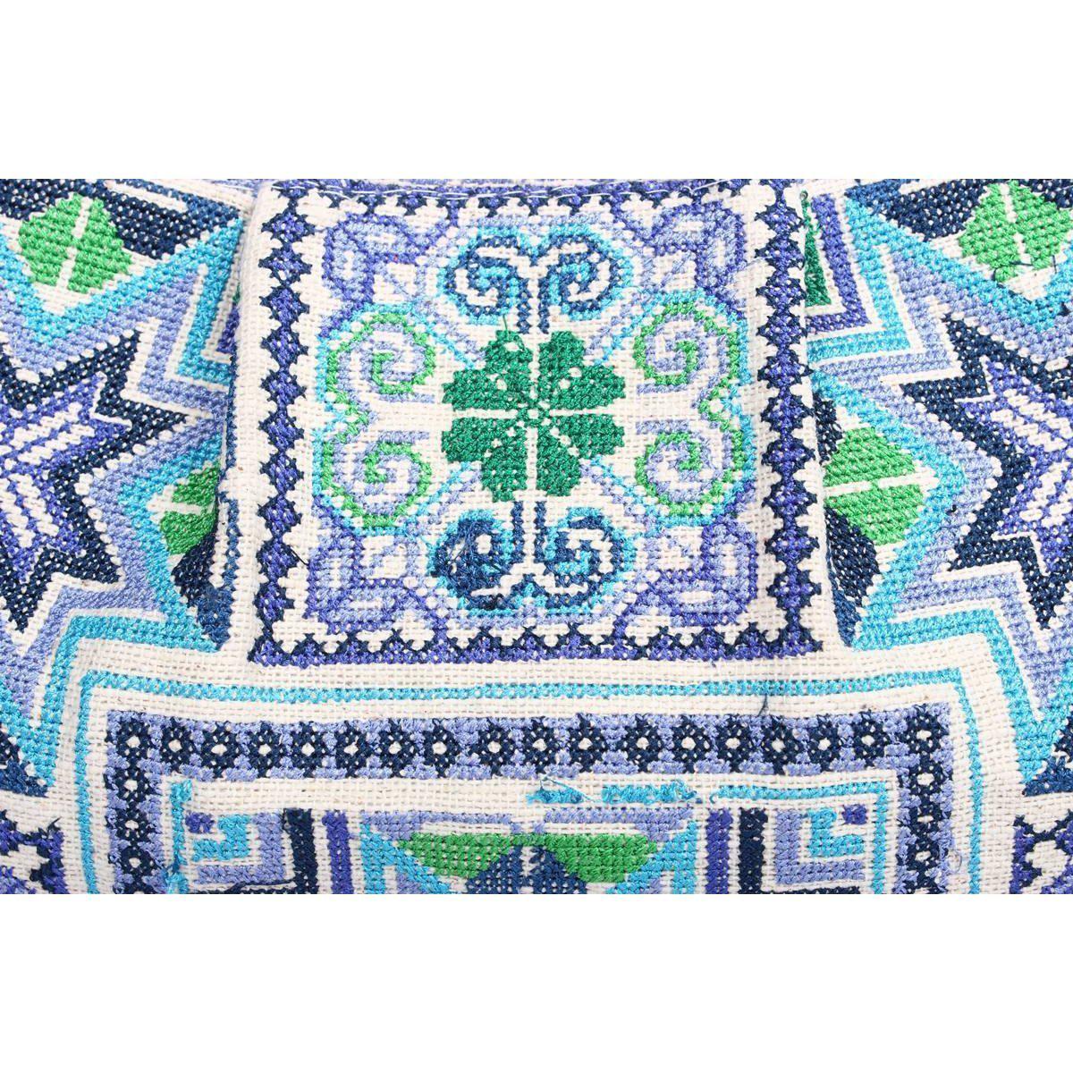 Embroidered Northern Star Wristlet - Thailand
