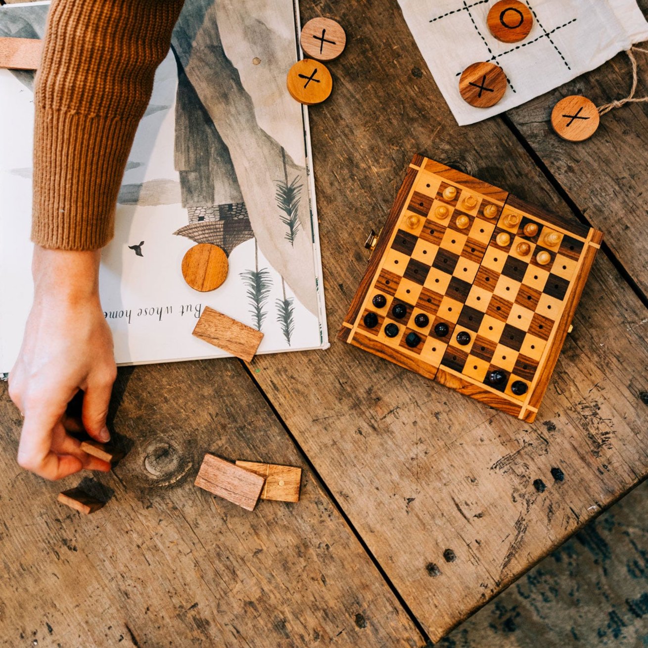 Sheesham Travel Chess Set