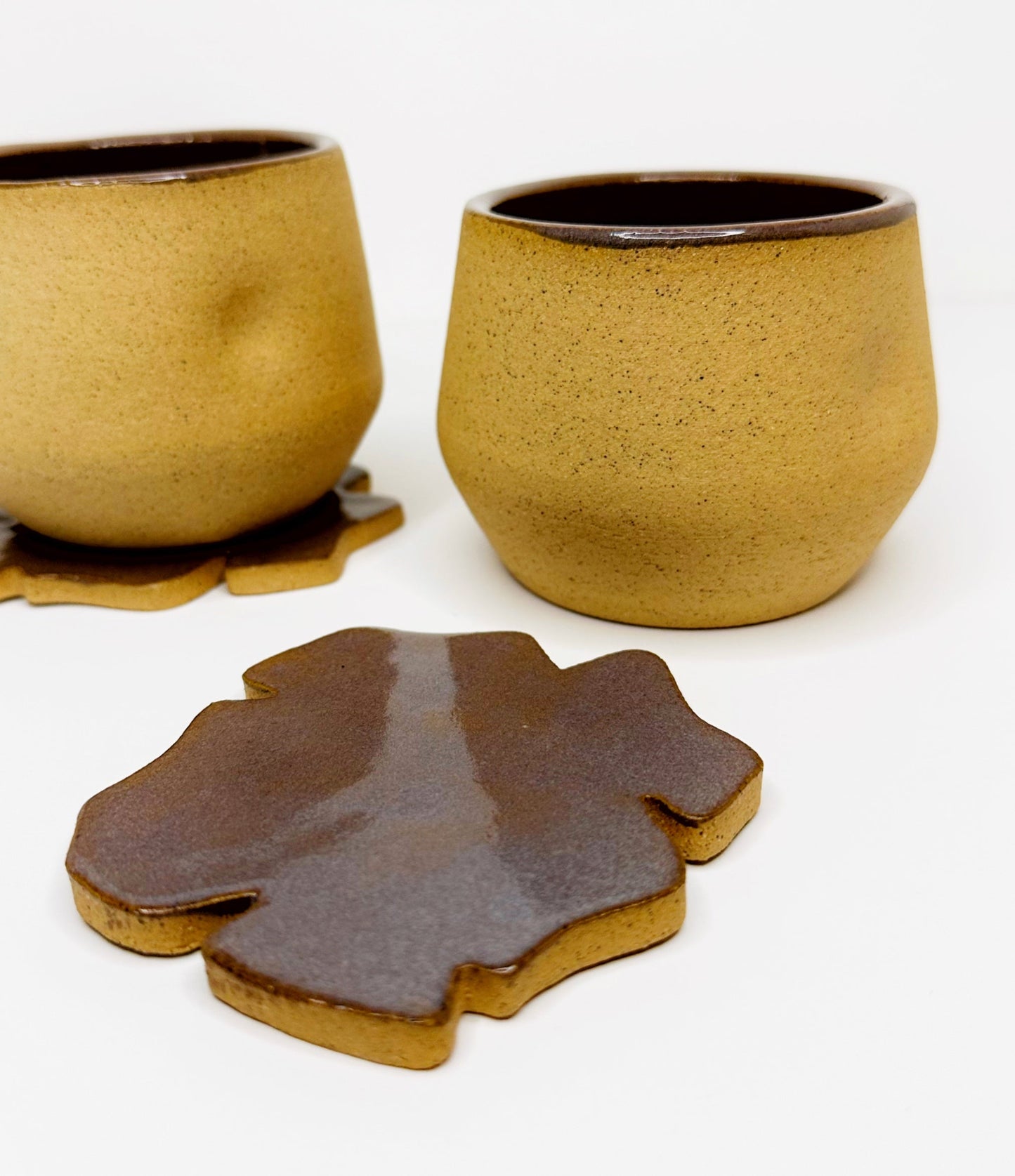 FRECKLES CUP SET (2 cups + 2 flower coaters)