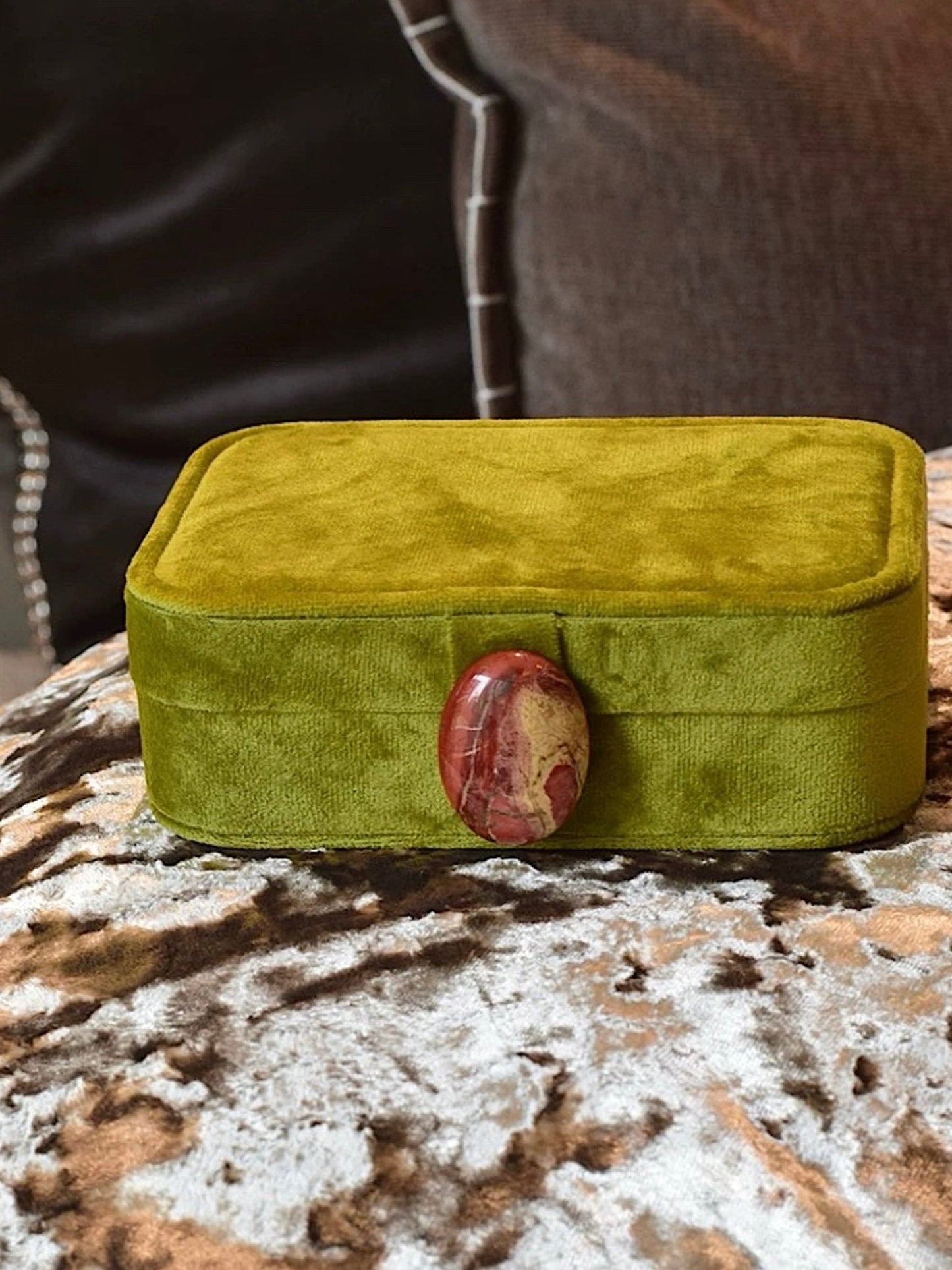 Pebble Jewelry Box