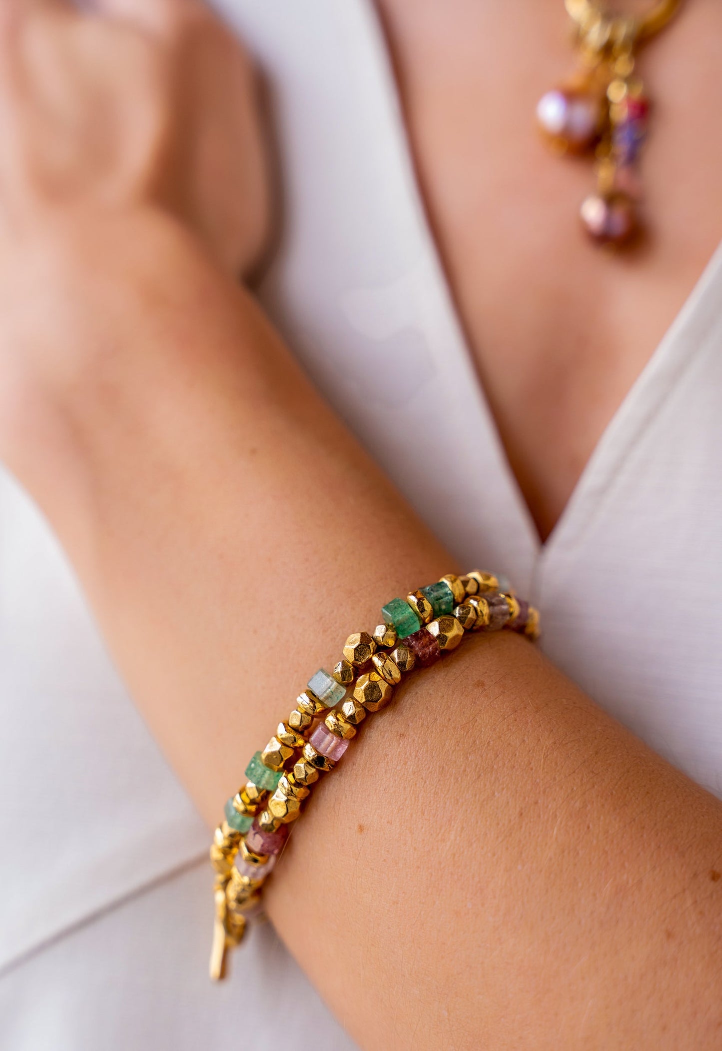 Pink Strawberry Quartz and Gold Bead Bracelet
