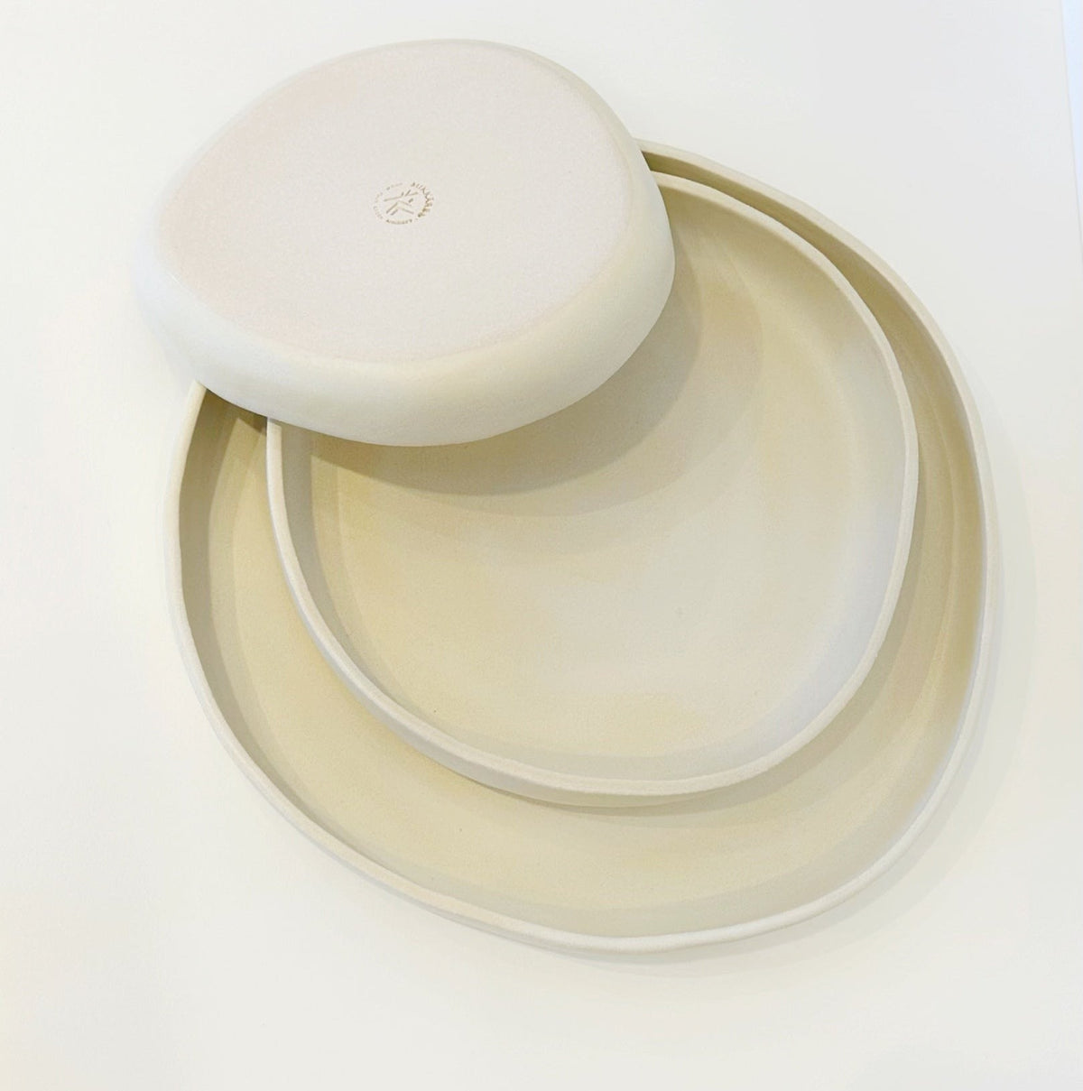 PLATES BUNDLE White Cloud. (Sizes 8.5 and 6 inches)