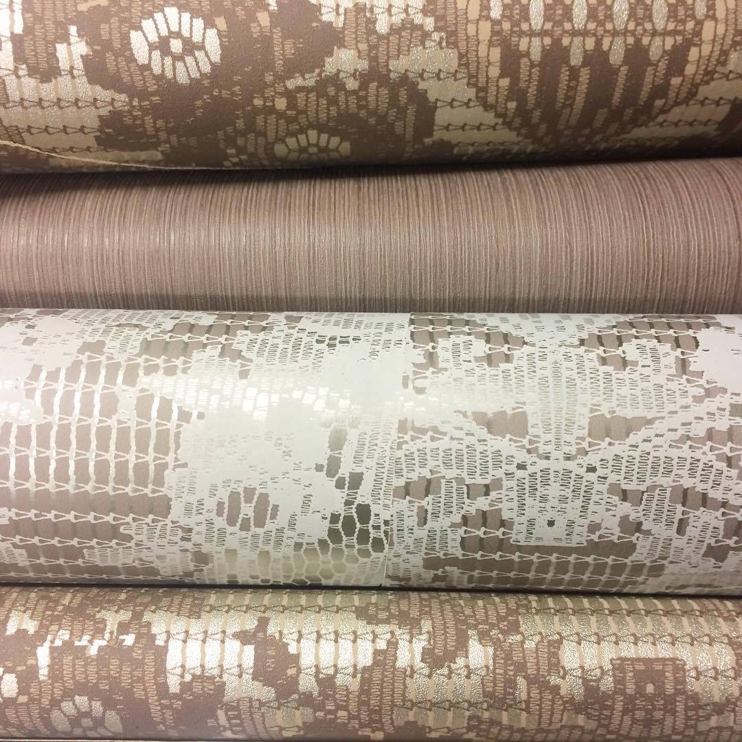 Prince of Scots Ribbon Damask Paper Lace Paper Wallpaper