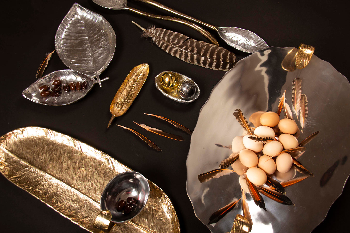 Nest Salt And Pepper W/Tray Silver/Gold - Osadia Concept Store