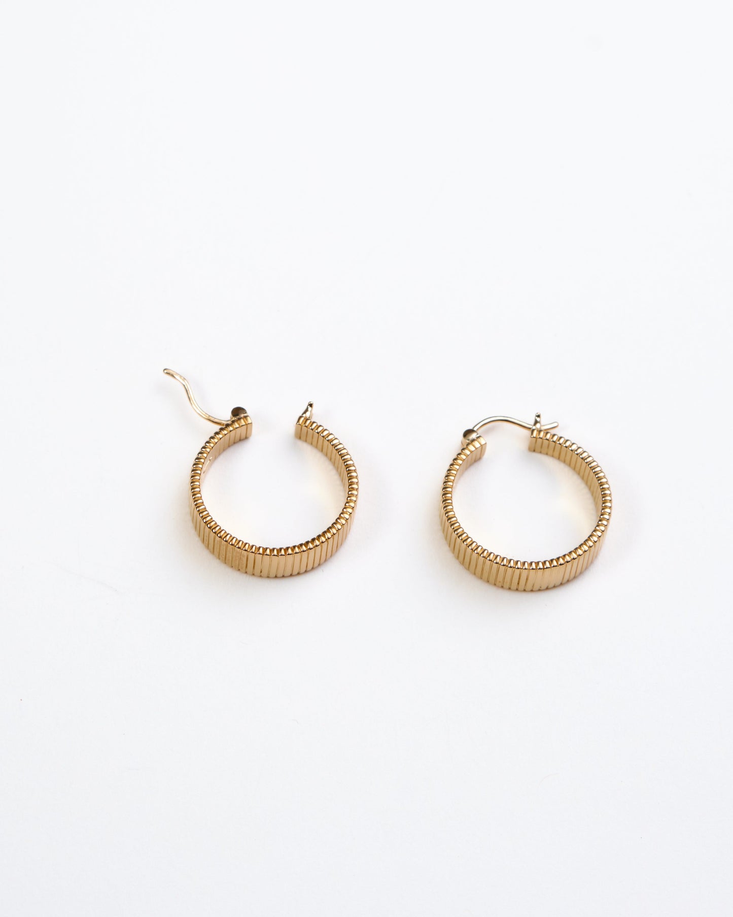 Willa Fluted Hoop Earrings