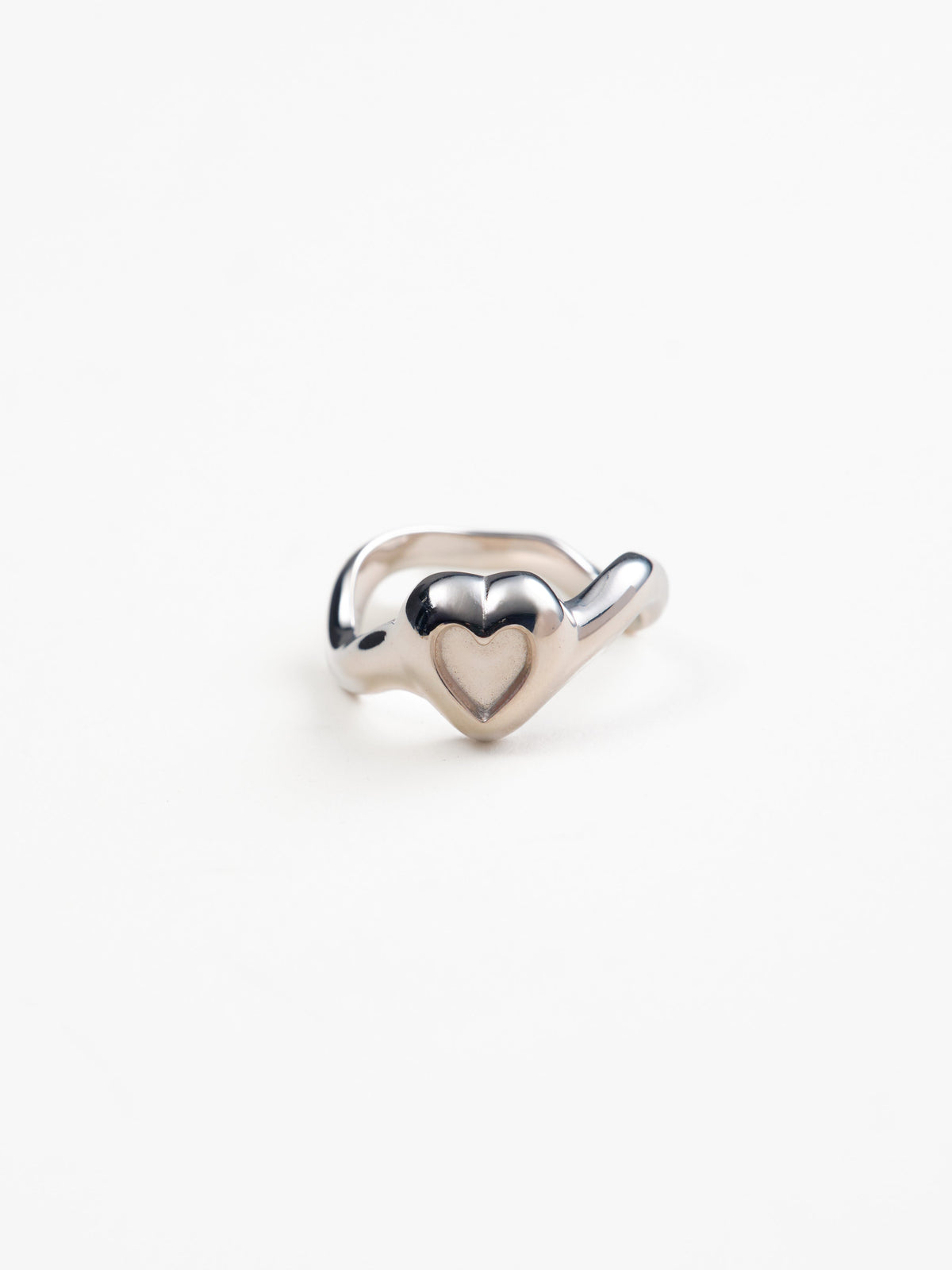 Betsy Heart Ring