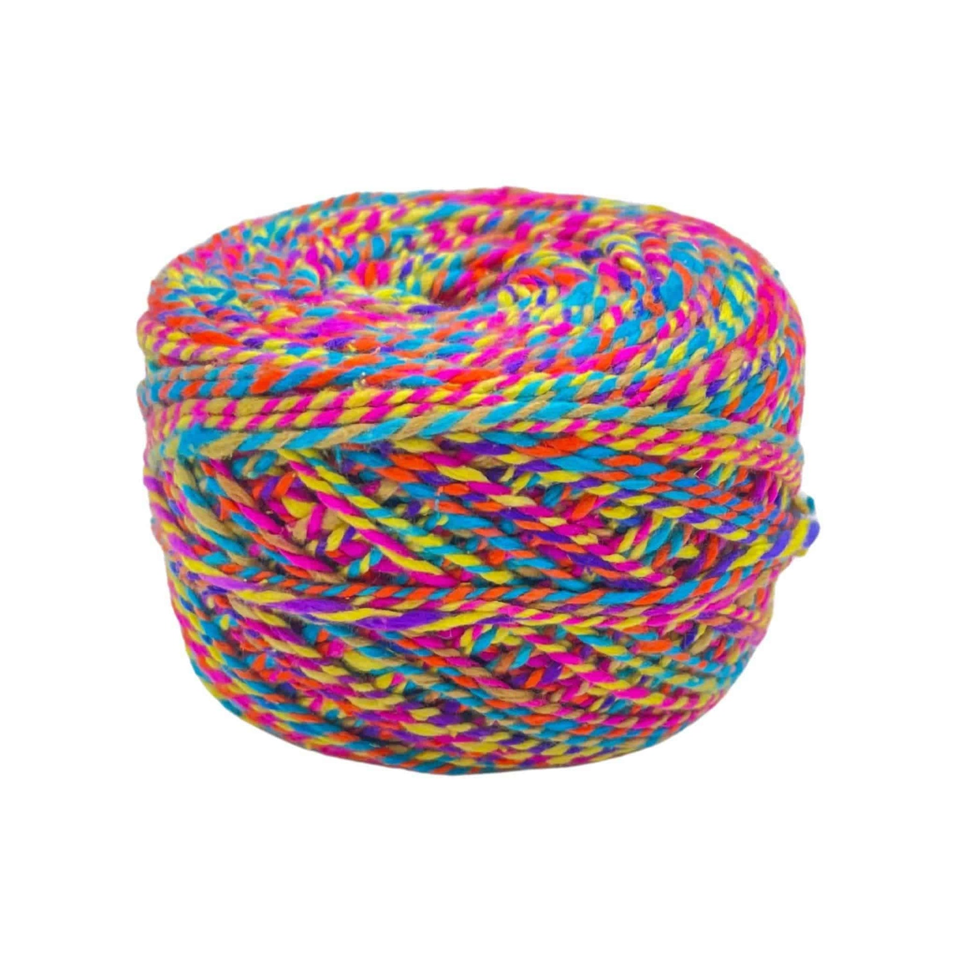 Festive Scallop Garland Crochet Kit - Osadia Concept Store