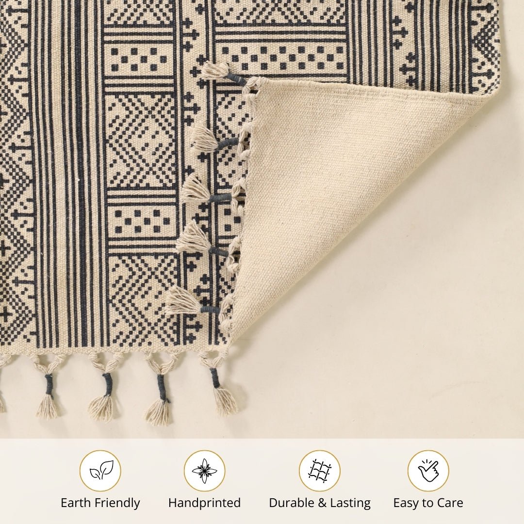 Monochrome Handprinted Cotton Rug (48'' x 72'')