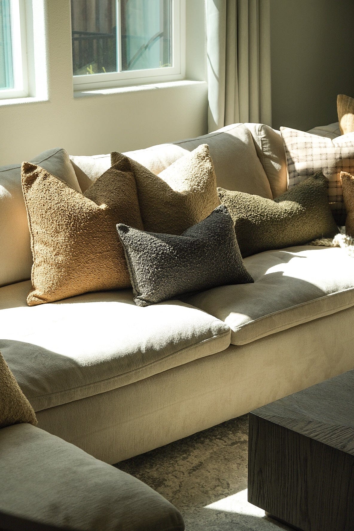 Boucle Pillow: Oat