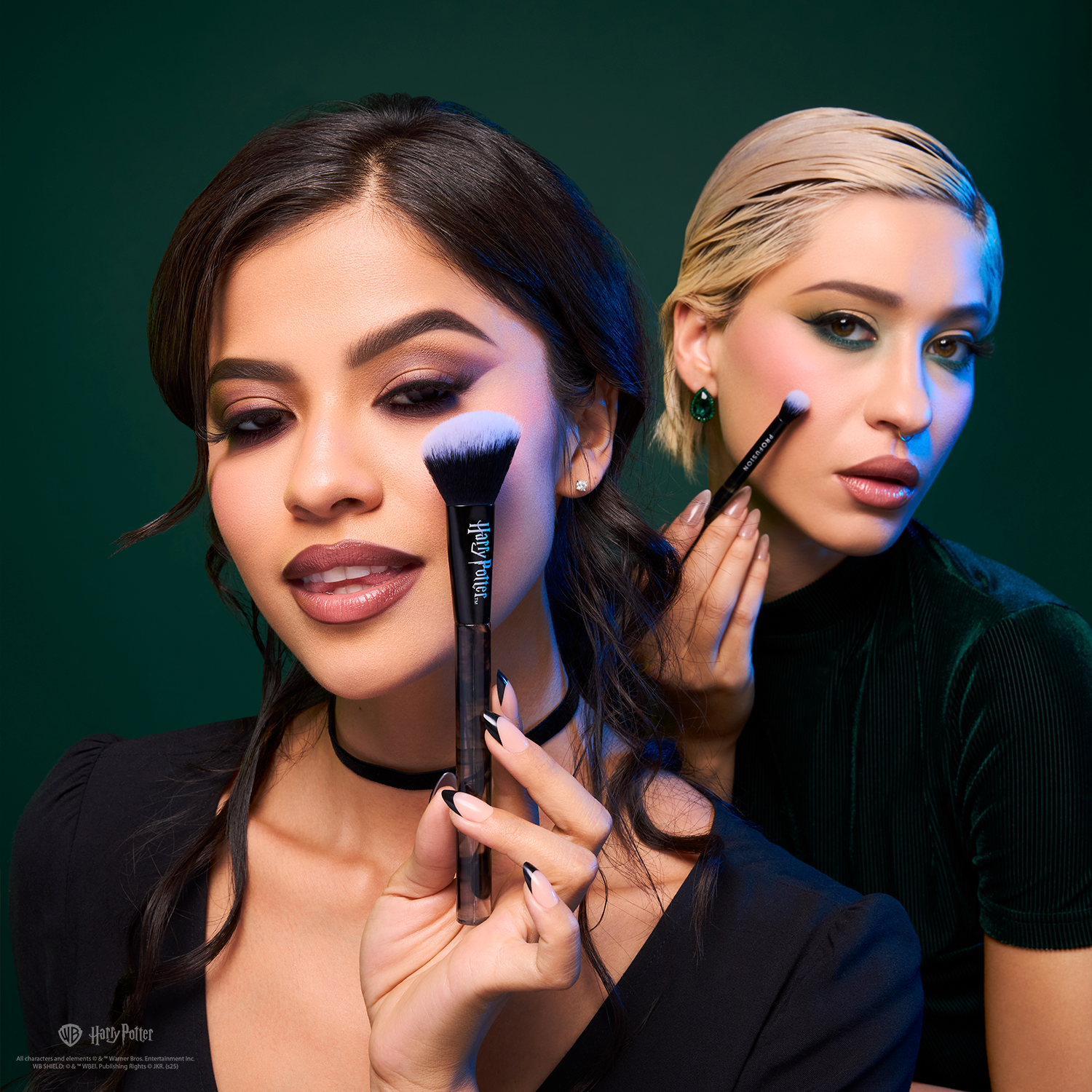 HP Dark Arts | Deathly Hallows™ Blend Makeup Brush & Sponge Set - Osadia Concept Store