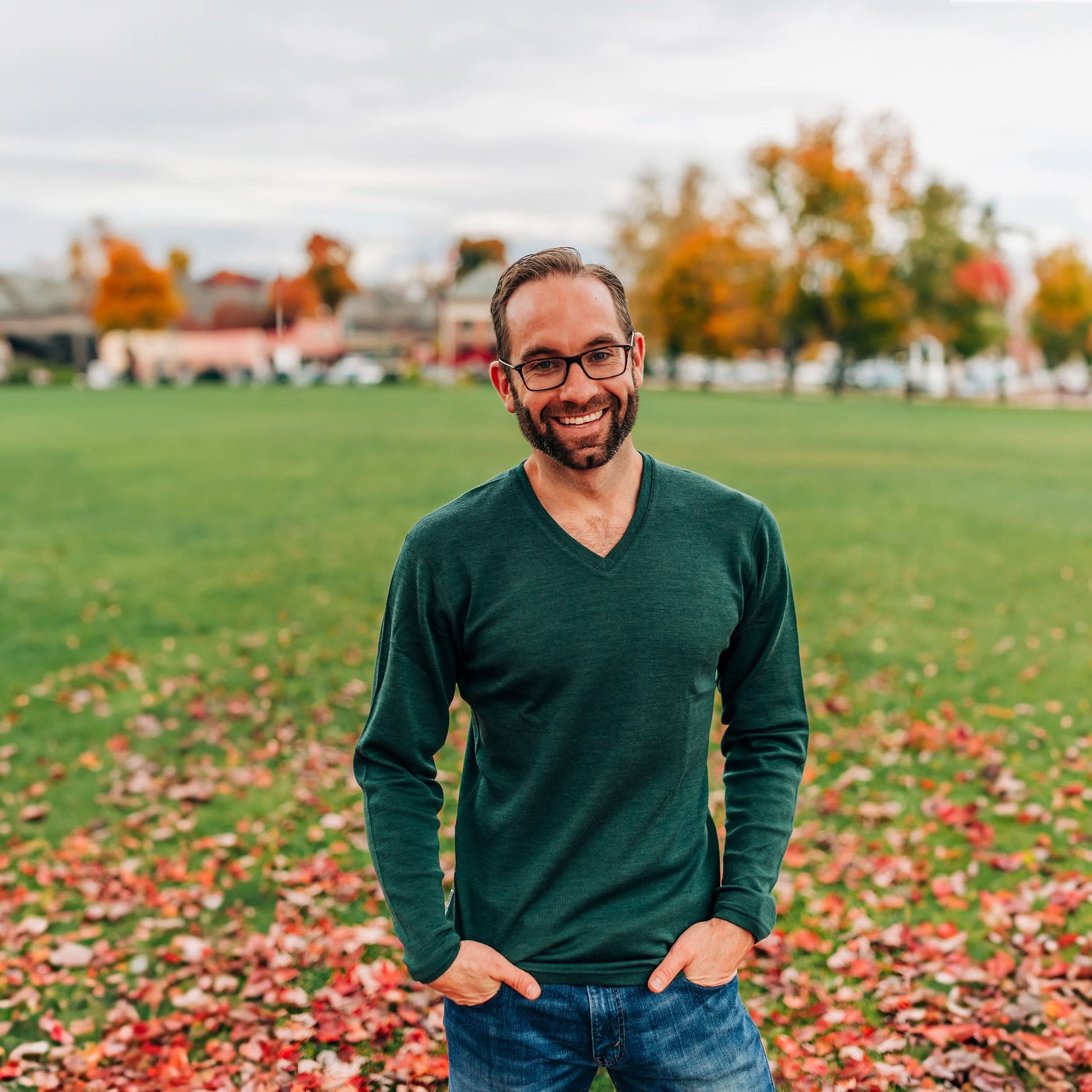 Men's Midweight Merino Wool V-Neck Sweater | 100% Merino Wool - Osadia Concept Store