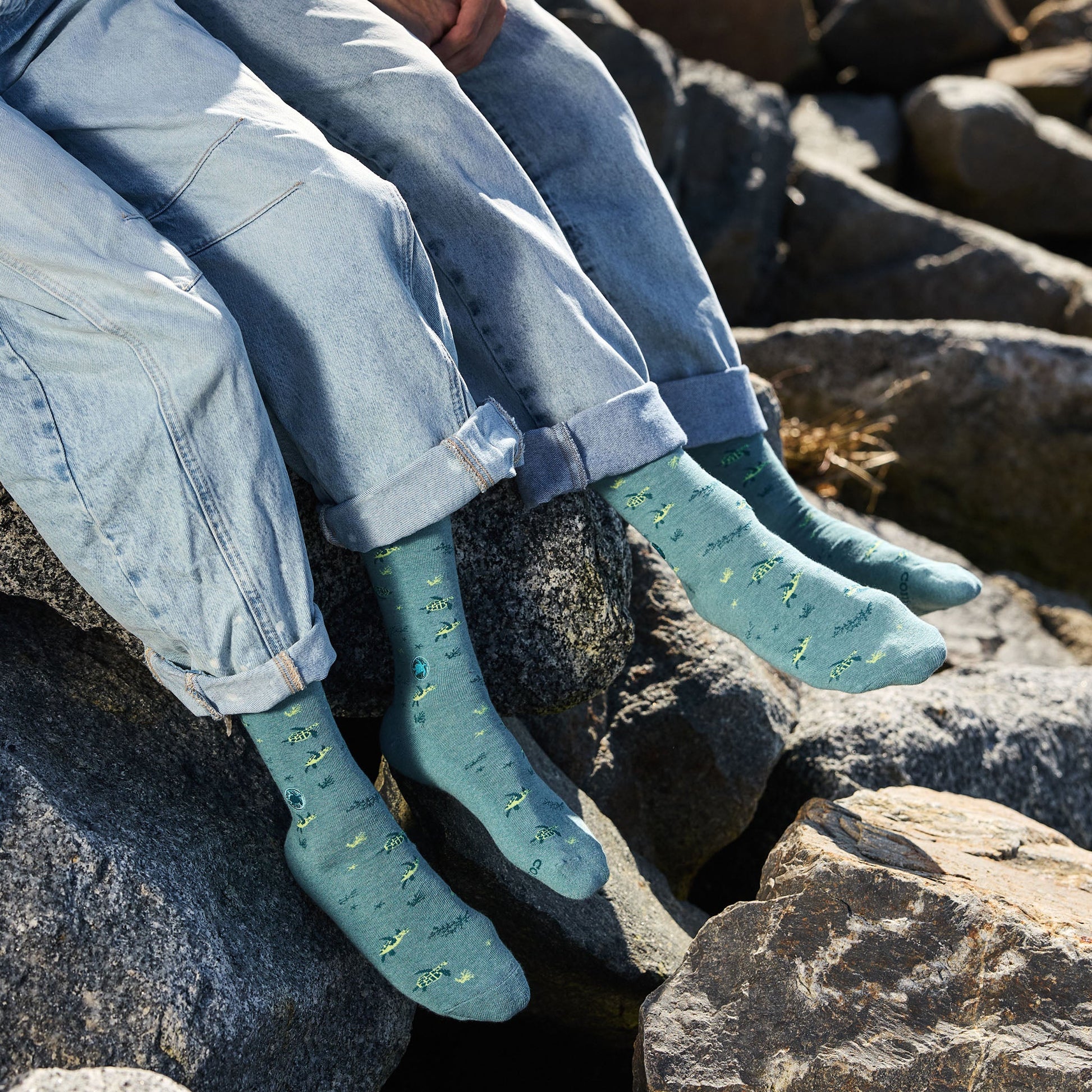 Socks that Protect Sea Turtles - Osadia Concept Store