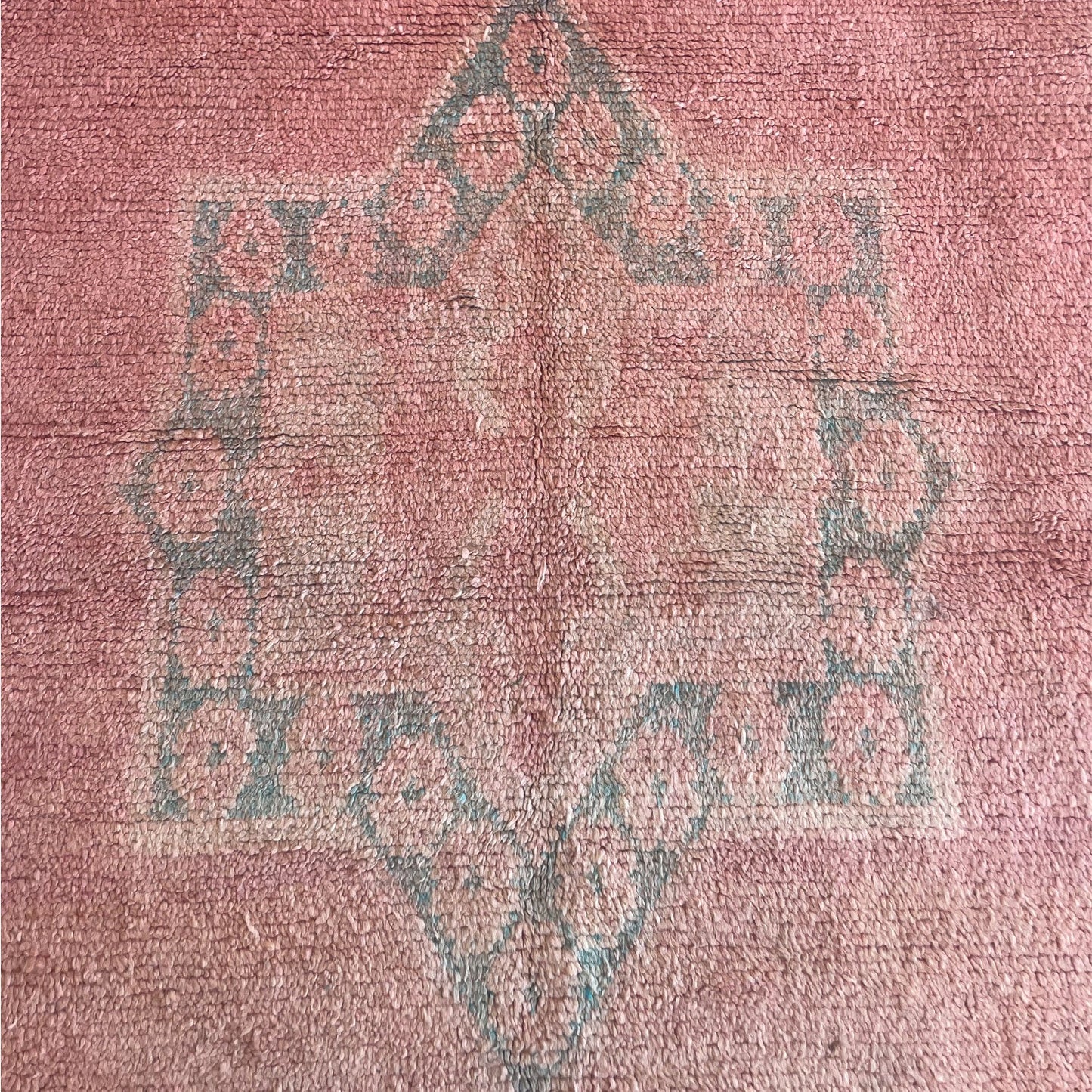 Zana Vintage Moroccan Rug | 5'2" x 9'10"