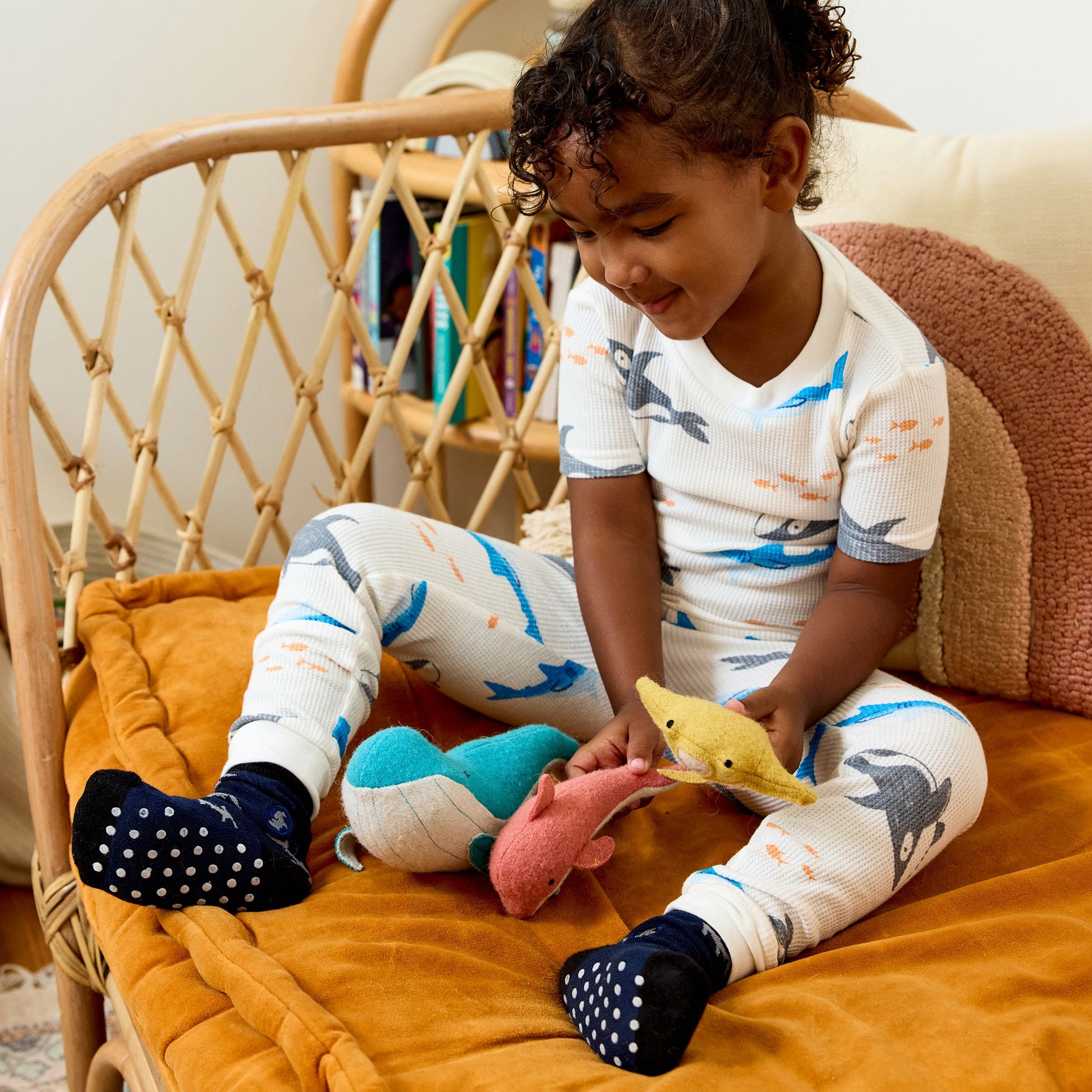 Kids Socks that Protect Sharks - Osadia Concept Store