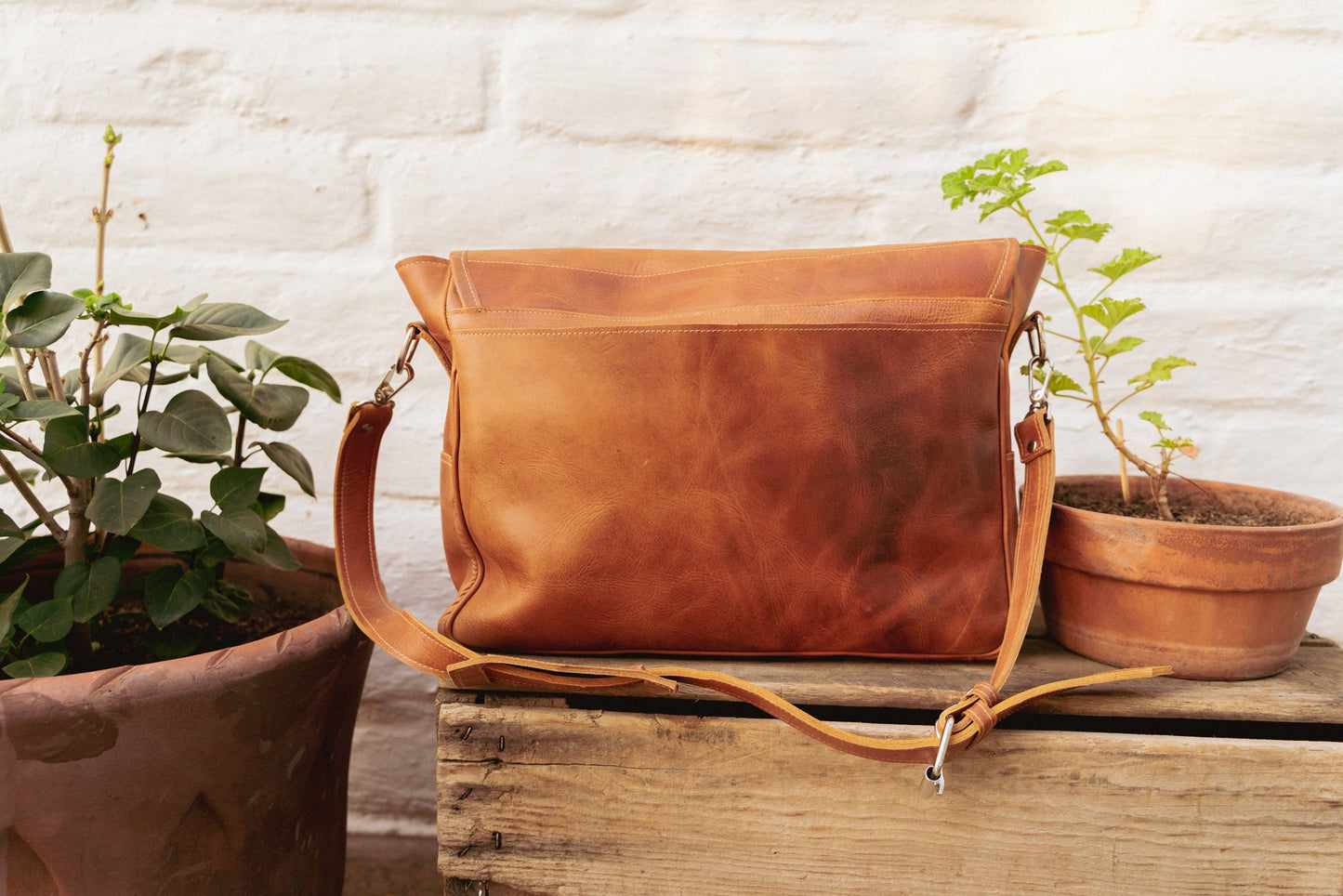 Woven K'at Camera Bag - Black Stripe