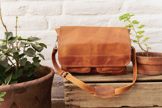 K'at Camera Bag - Tan