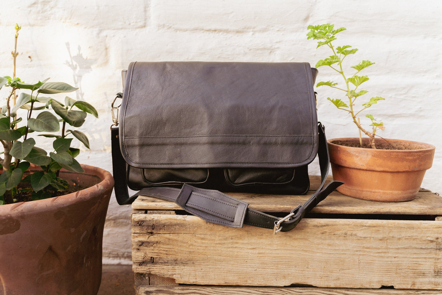 K'at Camera Bag - Black