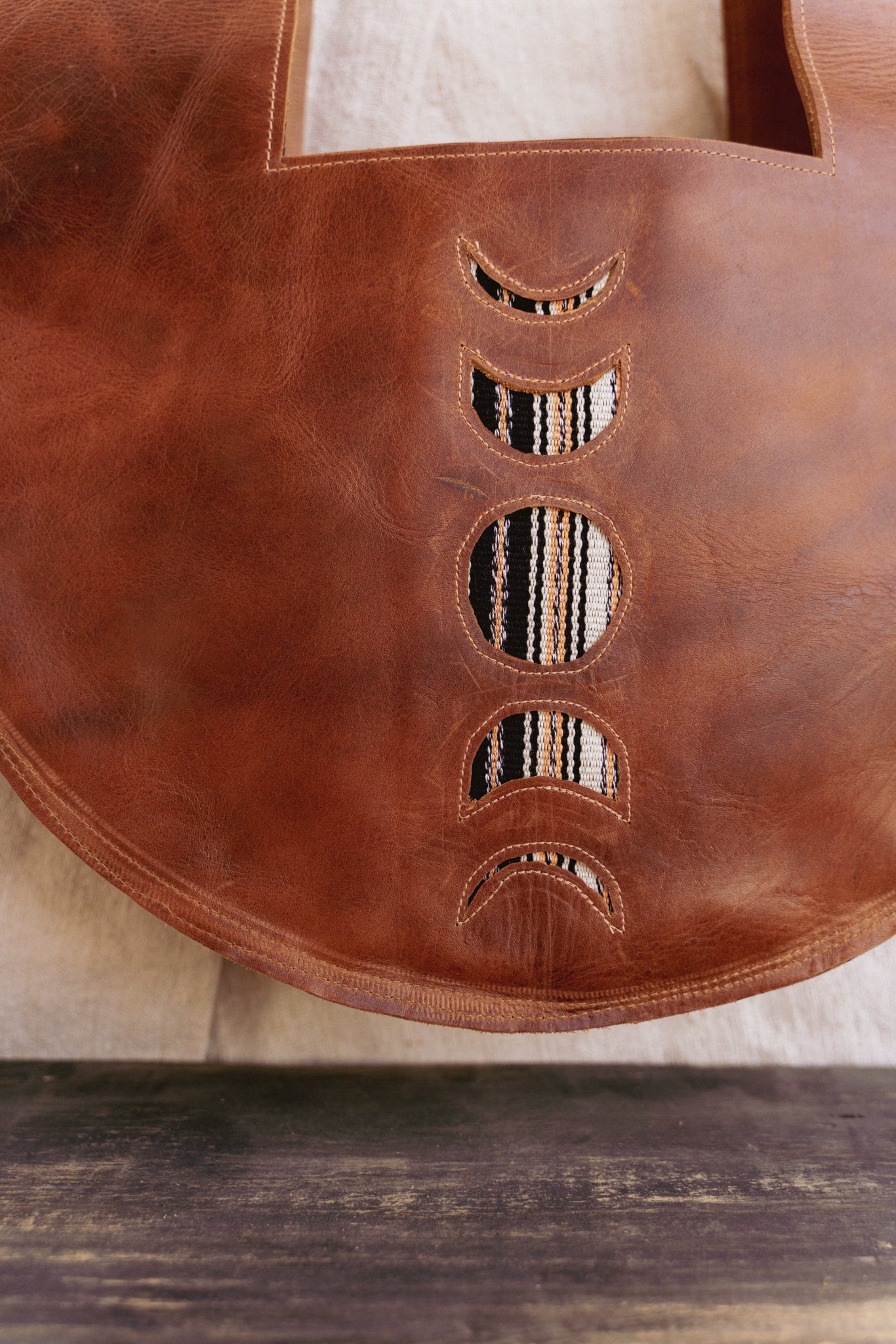 Sutim Moon Phase - Tan
