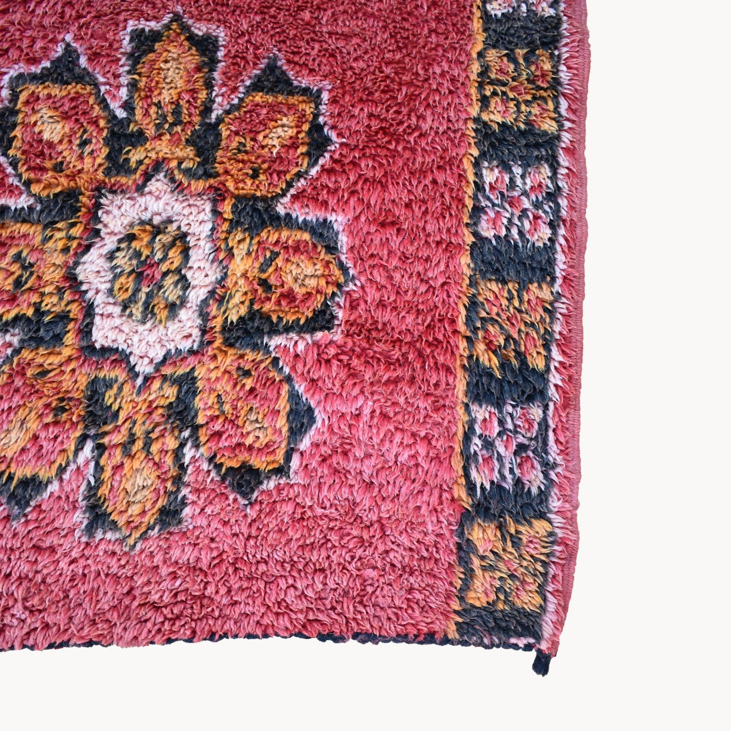 Fatna Vintage Moroccan Wool Rug  | 5'3" x 8'2"