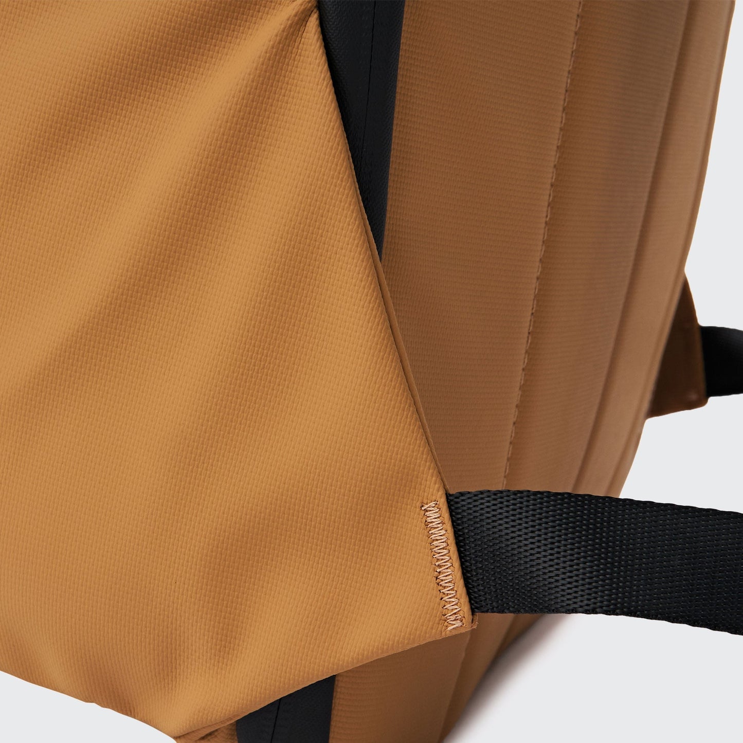 365 CITY BACKPACK 22L