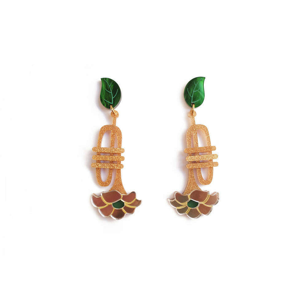 Trumpet with flower earrings by Laliblue