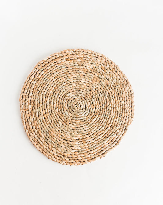 Water Hyacinth Charger Placemat