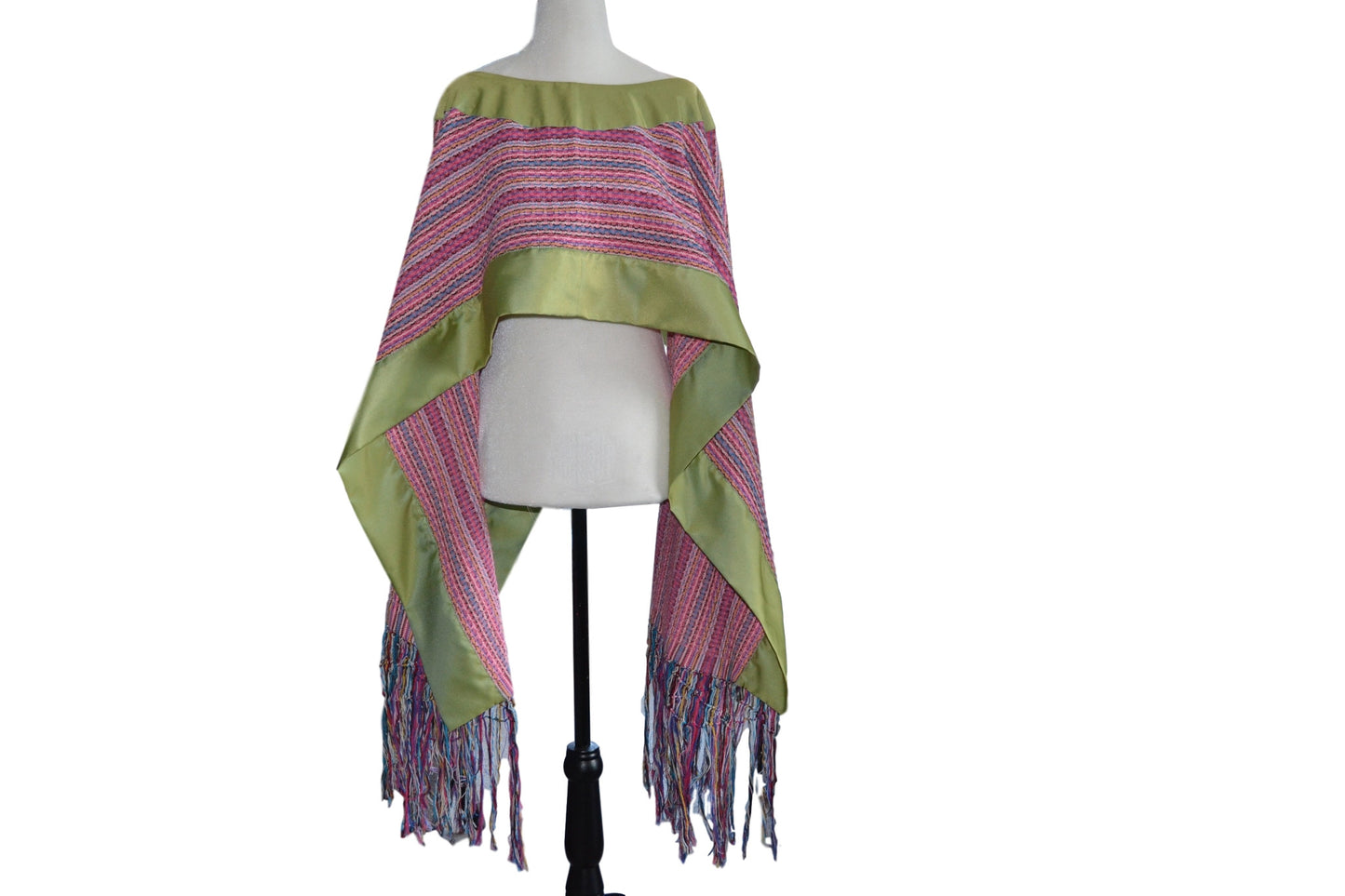 MEXICAN HANDWOVEN CLOAK - Osadia Concept Store